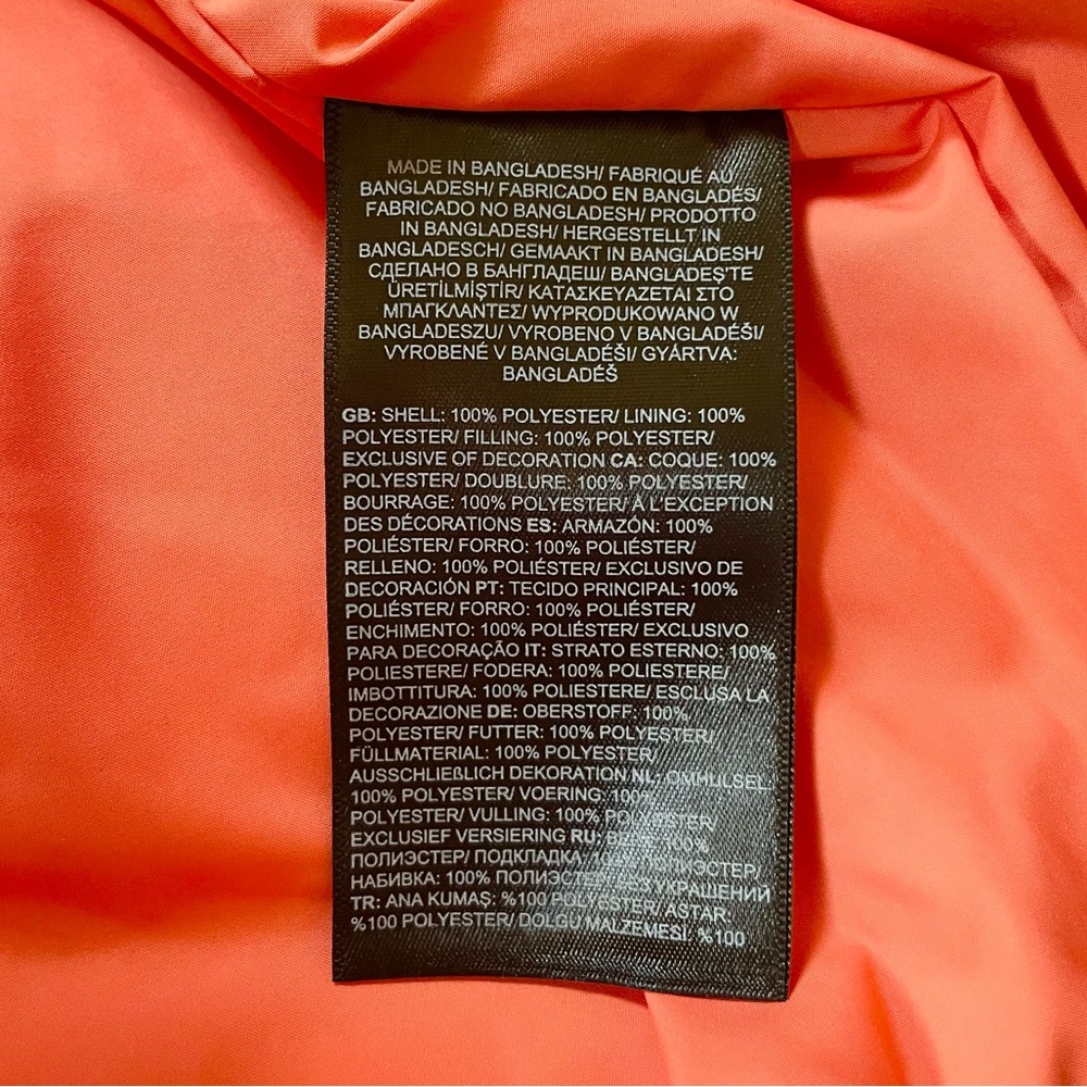 The North Face Women’s 2000 Printed Puffer Jacket - Picture 6 of 9